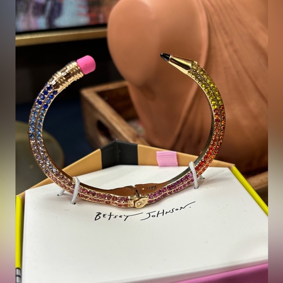 *NEW!* Betsey Johnson Rainbow Crystal Pencil Hinged Bracelet - Picture 4 of 8